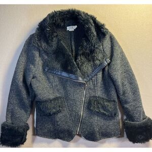 Molly Bracken Moto Jacket Women’s L Gray Black Faux Fur Trim Asymmetrical‎ Zip
